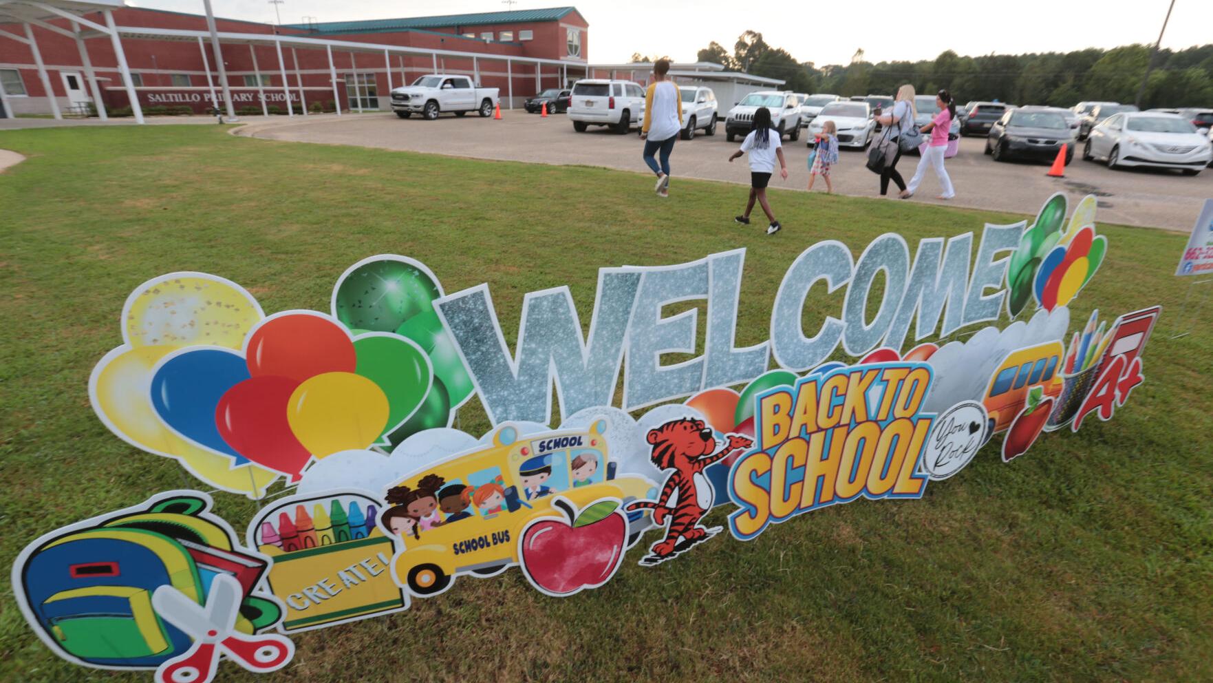 PHOTOS: Lee County, Tupelo students return to school